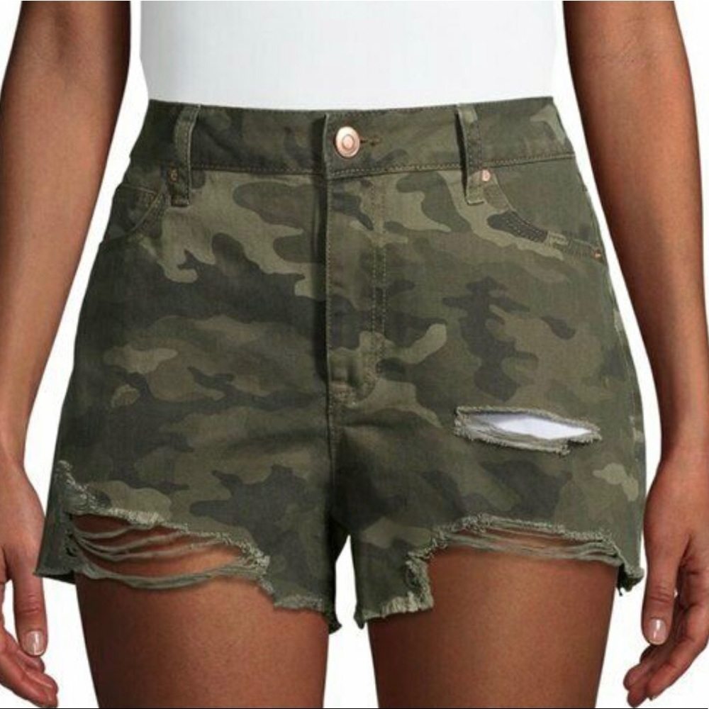 NOBO HIGH RISE SHORTS RIPPED SIZE 1